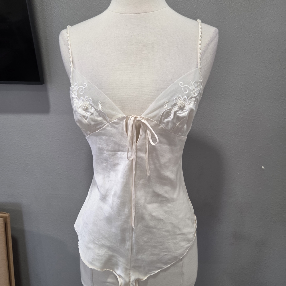 Victoria's Secret Cream Lace Chemise